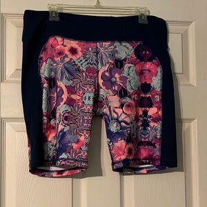 Everlast Women's Athletic Shorts. Size XL. No wear.